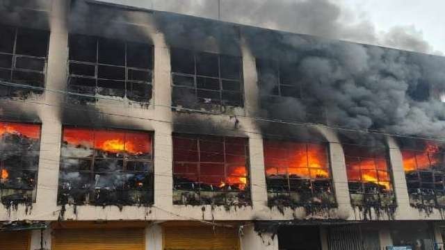 Fire at Bakkarwala Clothes Factory