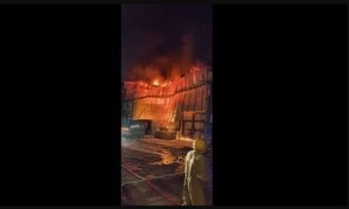 Electronics warehouse fire
